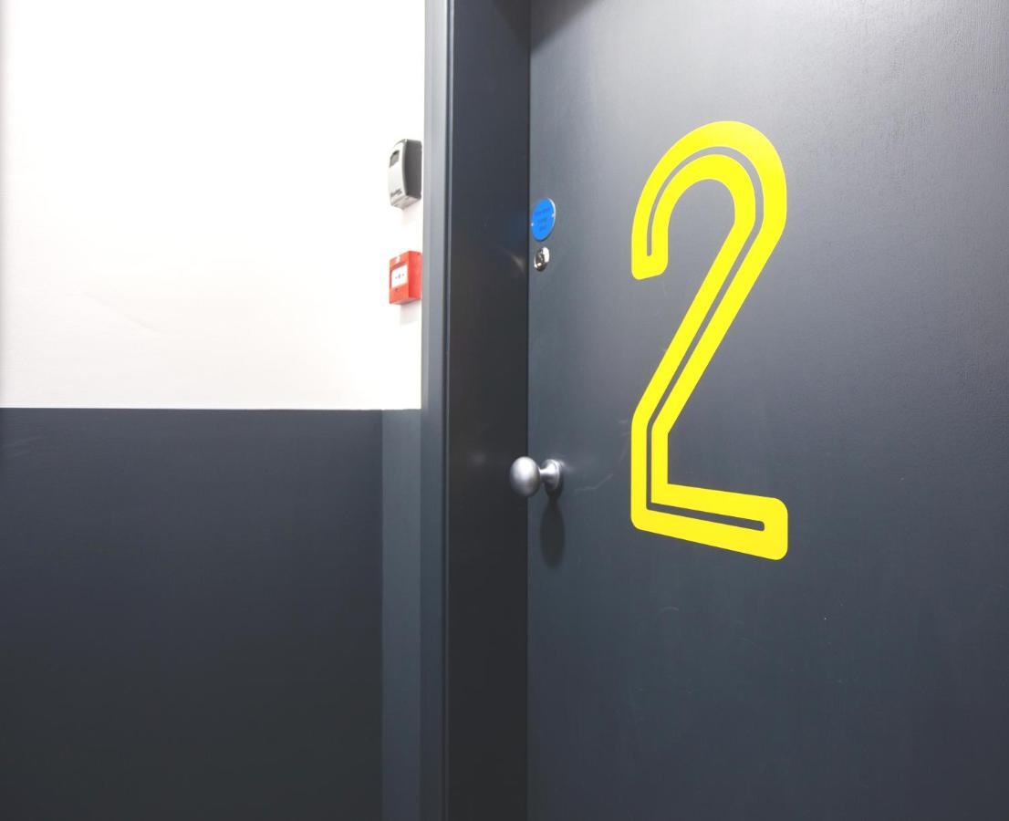 Yellow Hive Boutique Stay Apt 2 Белфаст Экстерьер фото